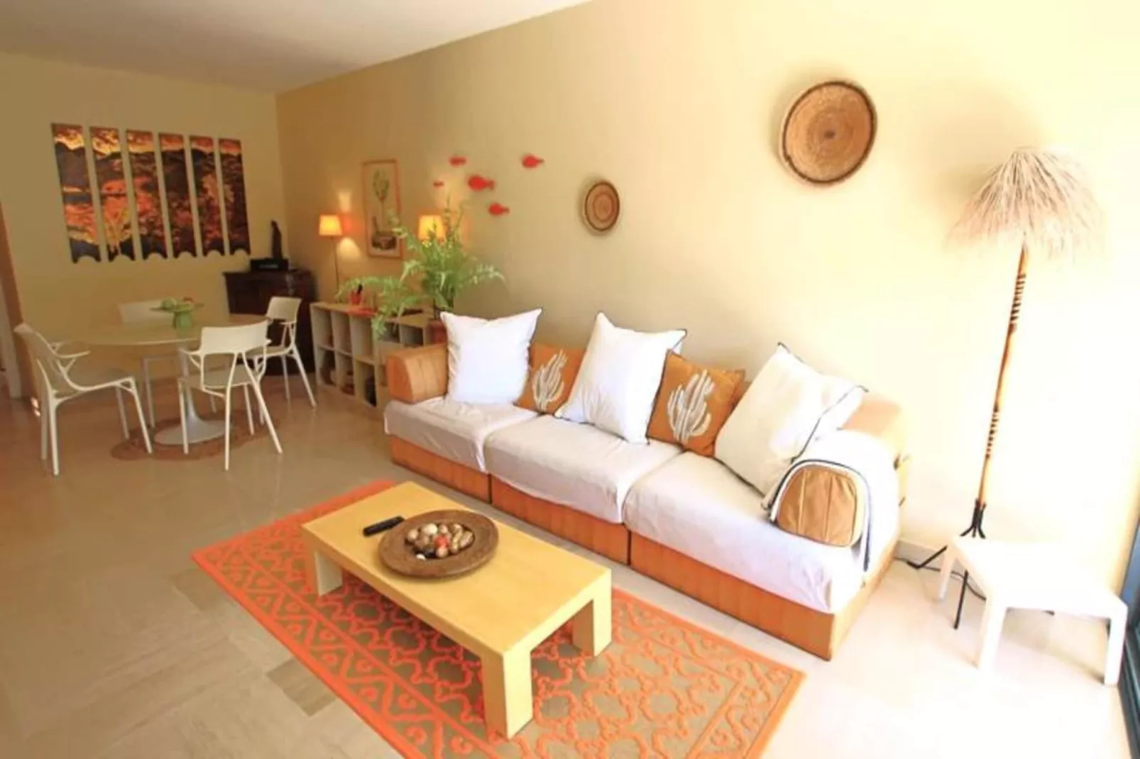 Résidence Appartement Rénové Avec 2 Chambres & Salle De Bain à La Décoration Raffinée-Salle de loisirs