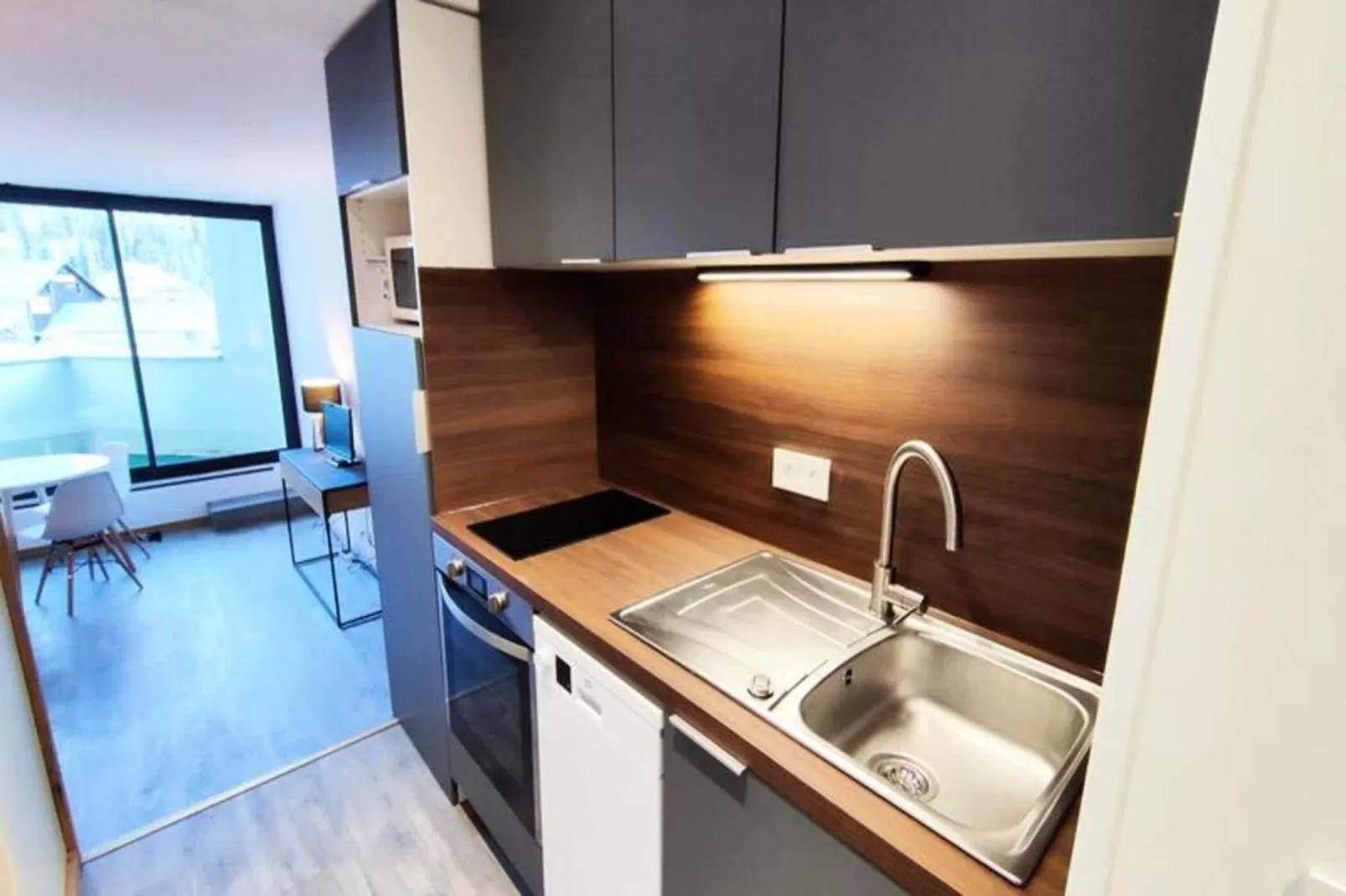 Résidence Vermeil D10-Exterior in summer