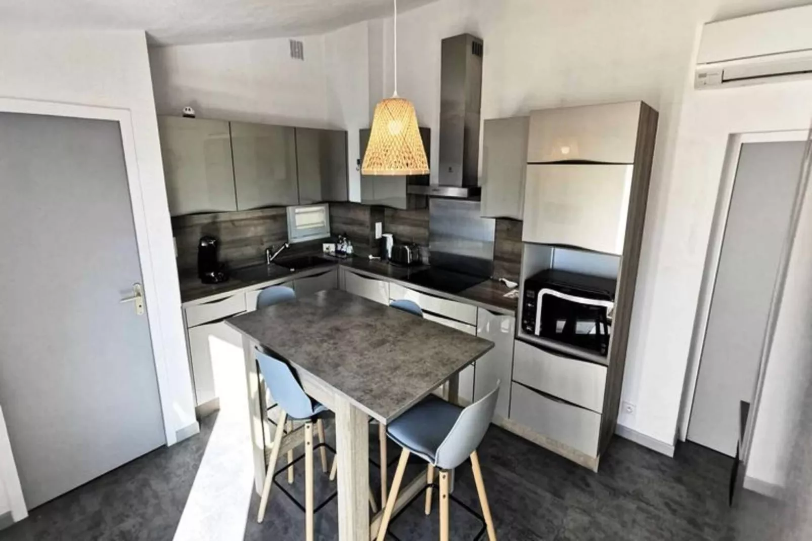 Résidence Les Zodiaques-Dining room