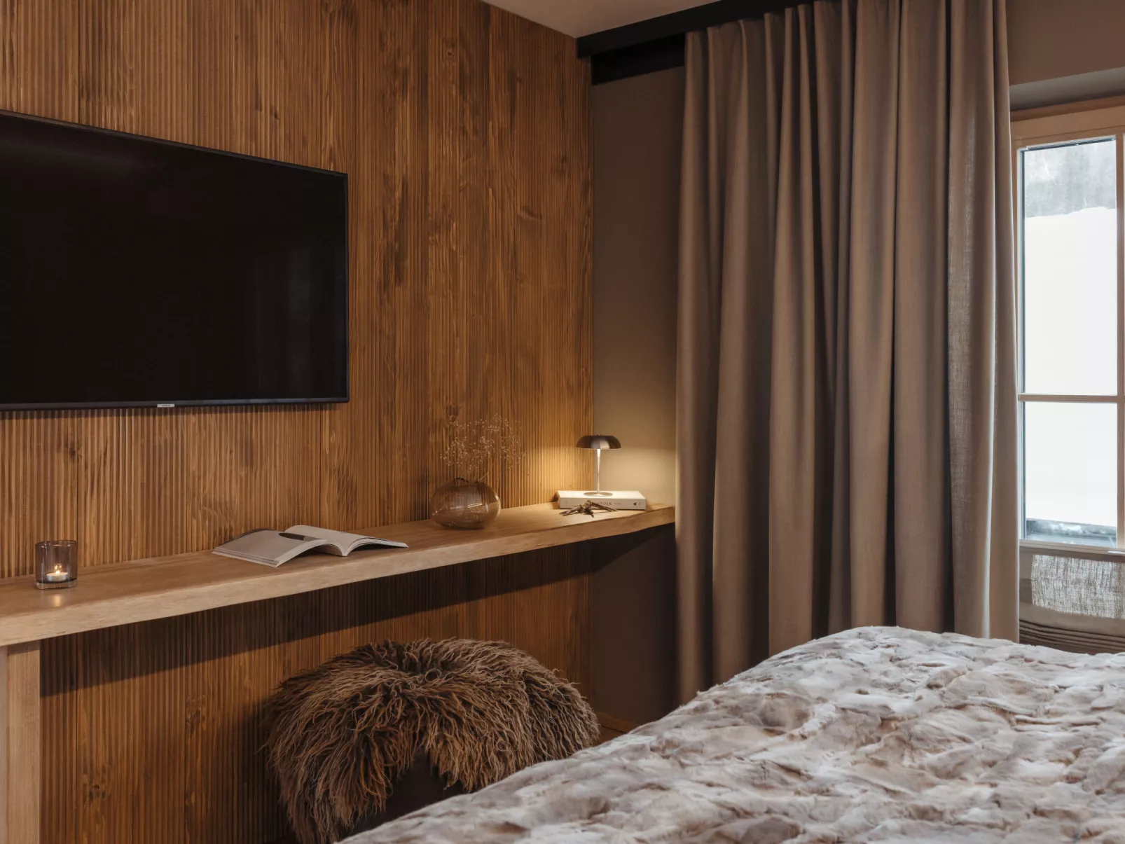 Royal Mountain Lodge-Inside