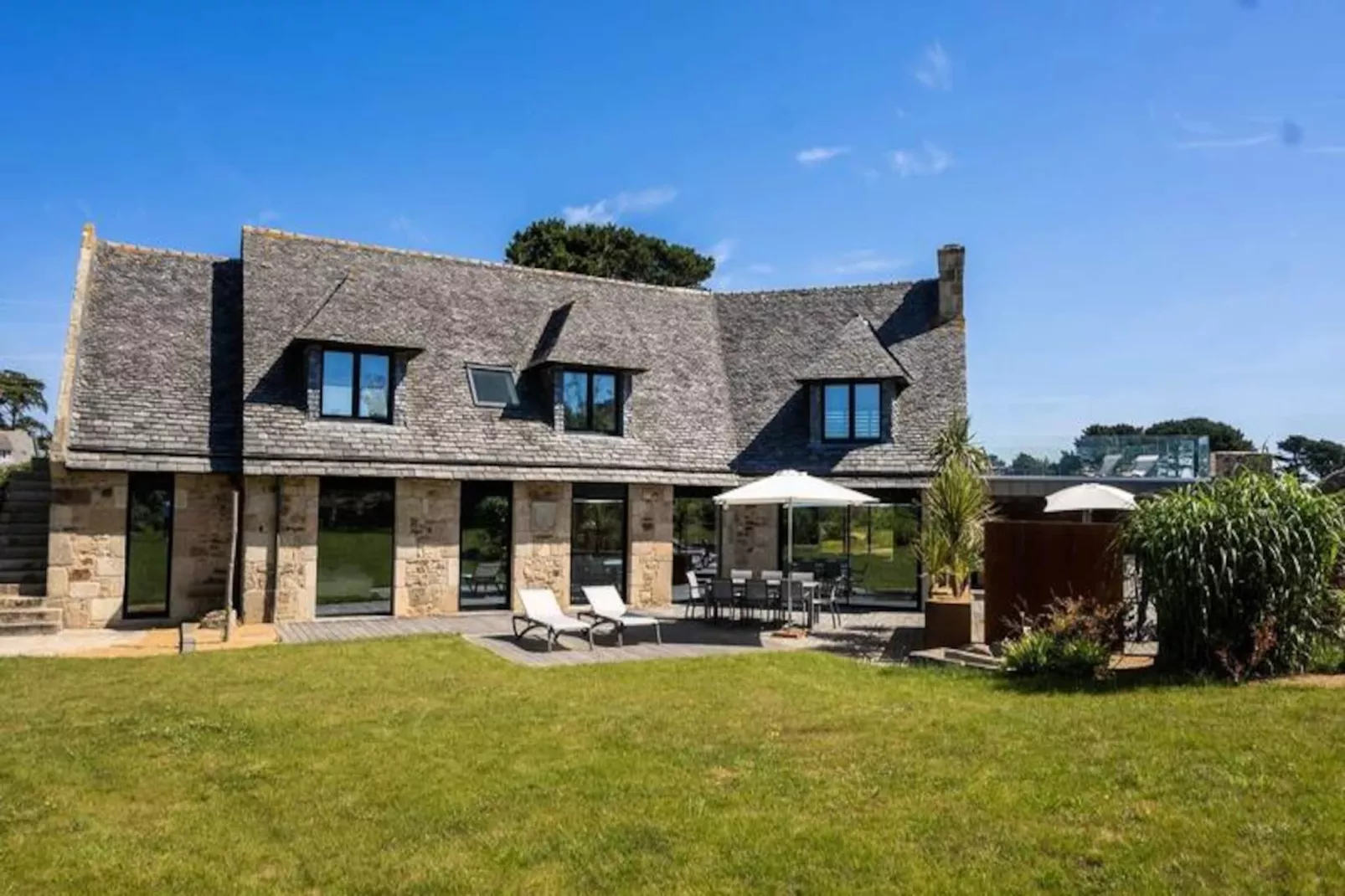 Maison à Perros-Guirec-Image-tags.