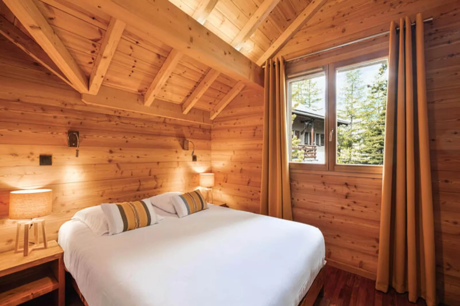 Résidence Marmottant-Außenbereich Sommer