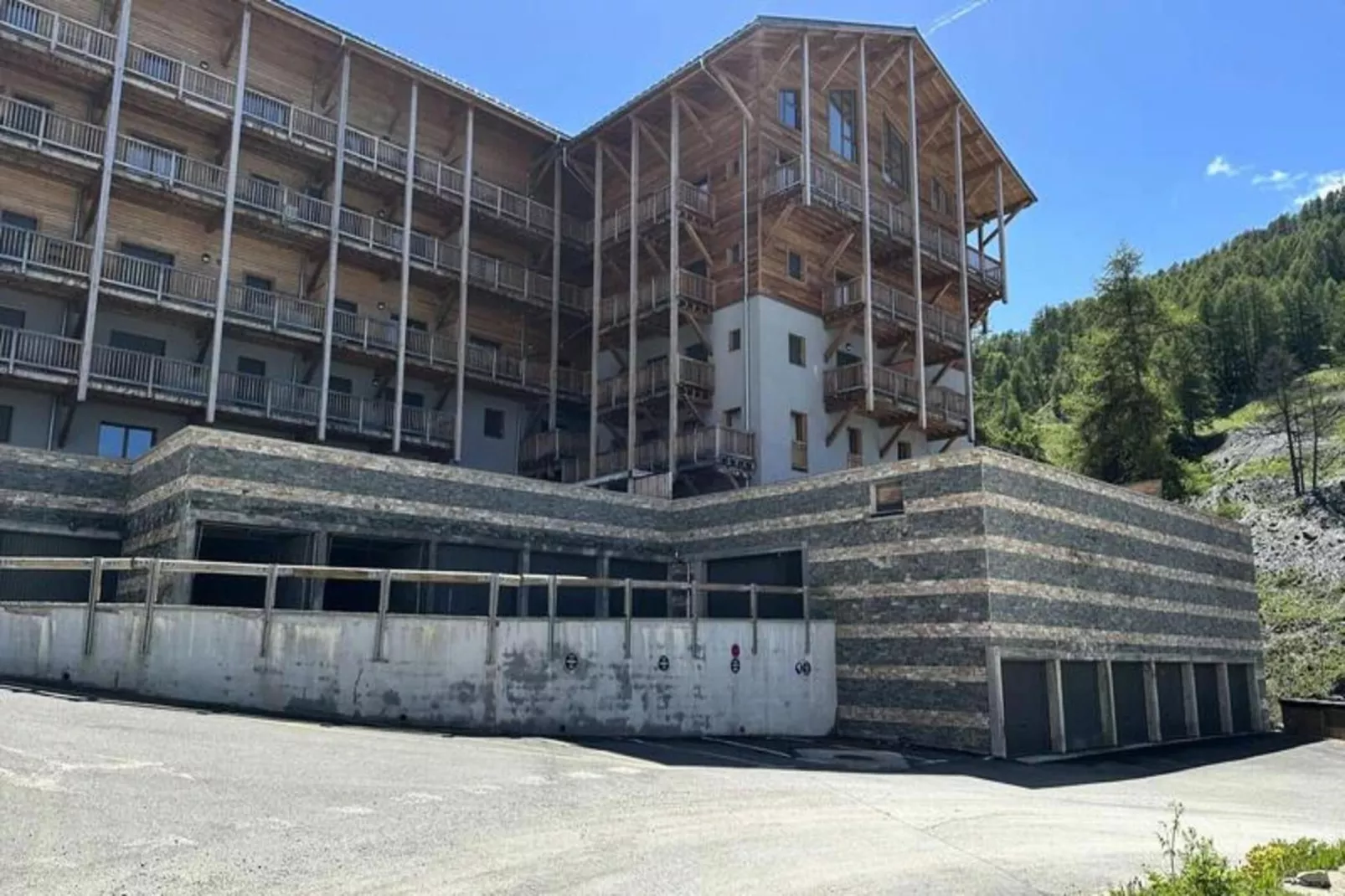 Varsea Residence - Außenbereich Sommer