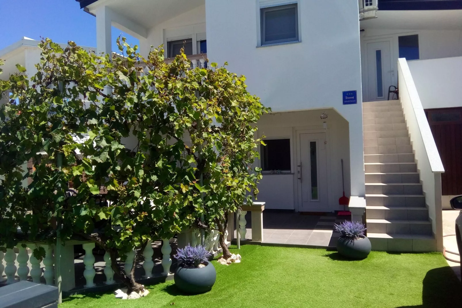 Holiday Home Frankovic-Exterior summer