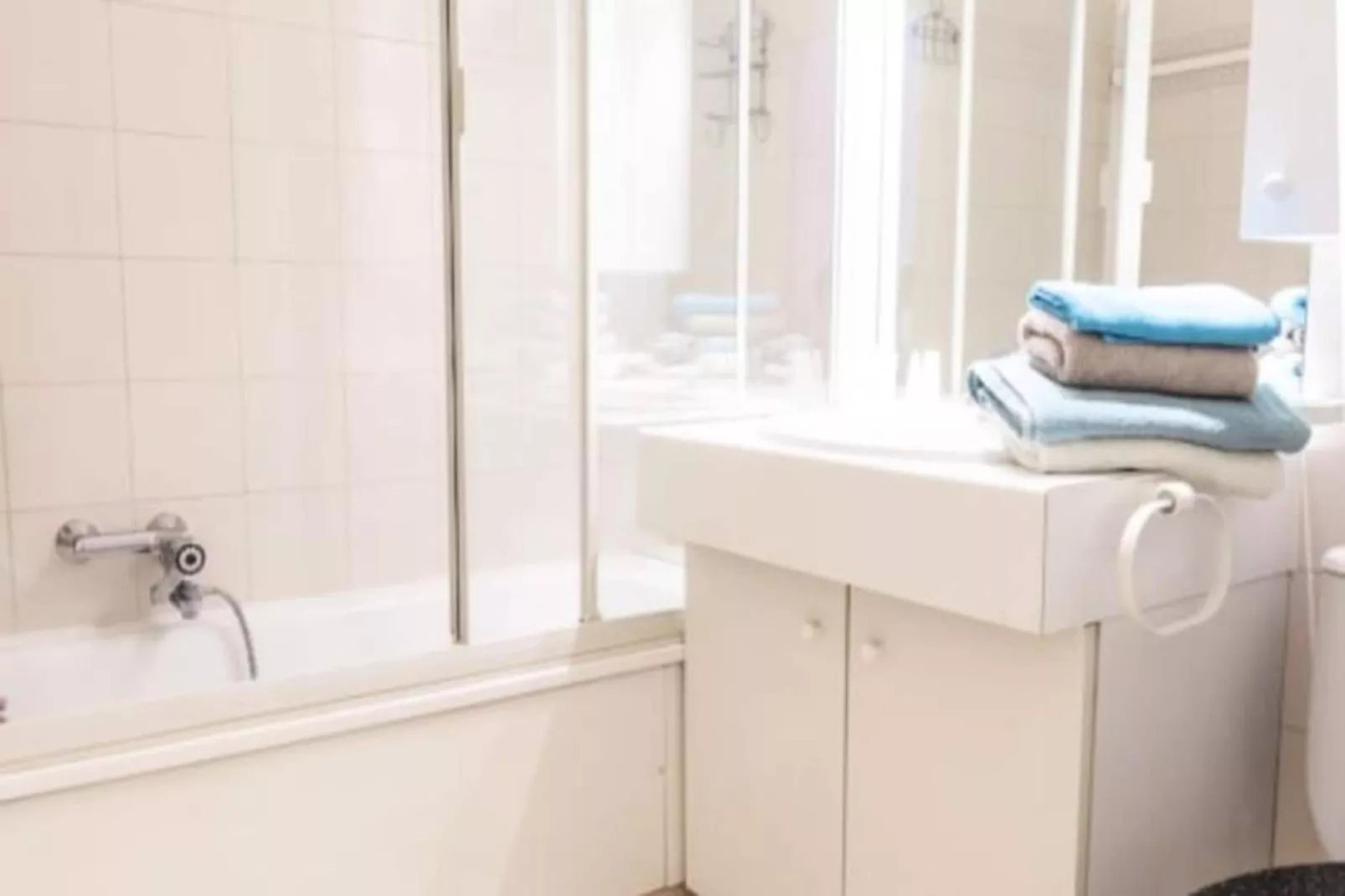 Résidence Coeur De La Rue Meynadier-Bathroom