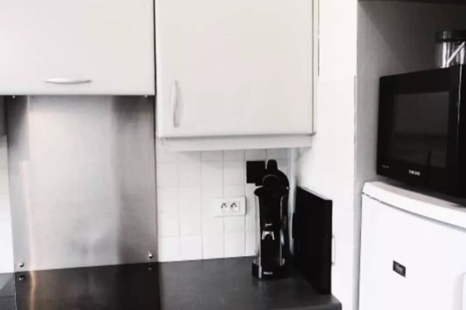 Résidence Studio De 35m² Très Proche De La Croisette-Image-tags.