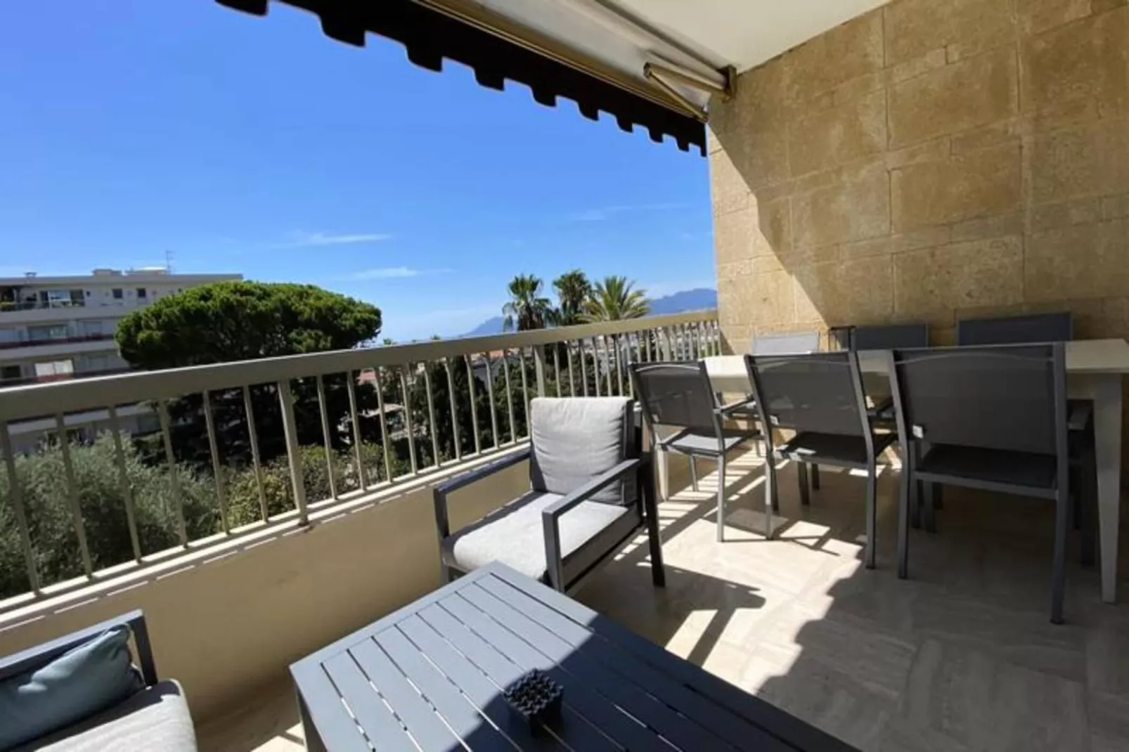 Résidence Appartement D’exception Cannes Centre Vue Mer Piscine ❤live Inparc Bruyere❤-Exterior in summer
