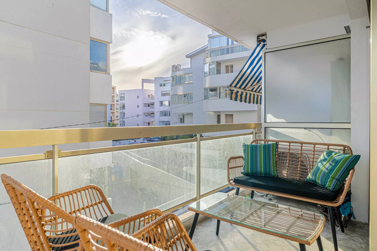 AF-28-HESPERIDE-Untagged