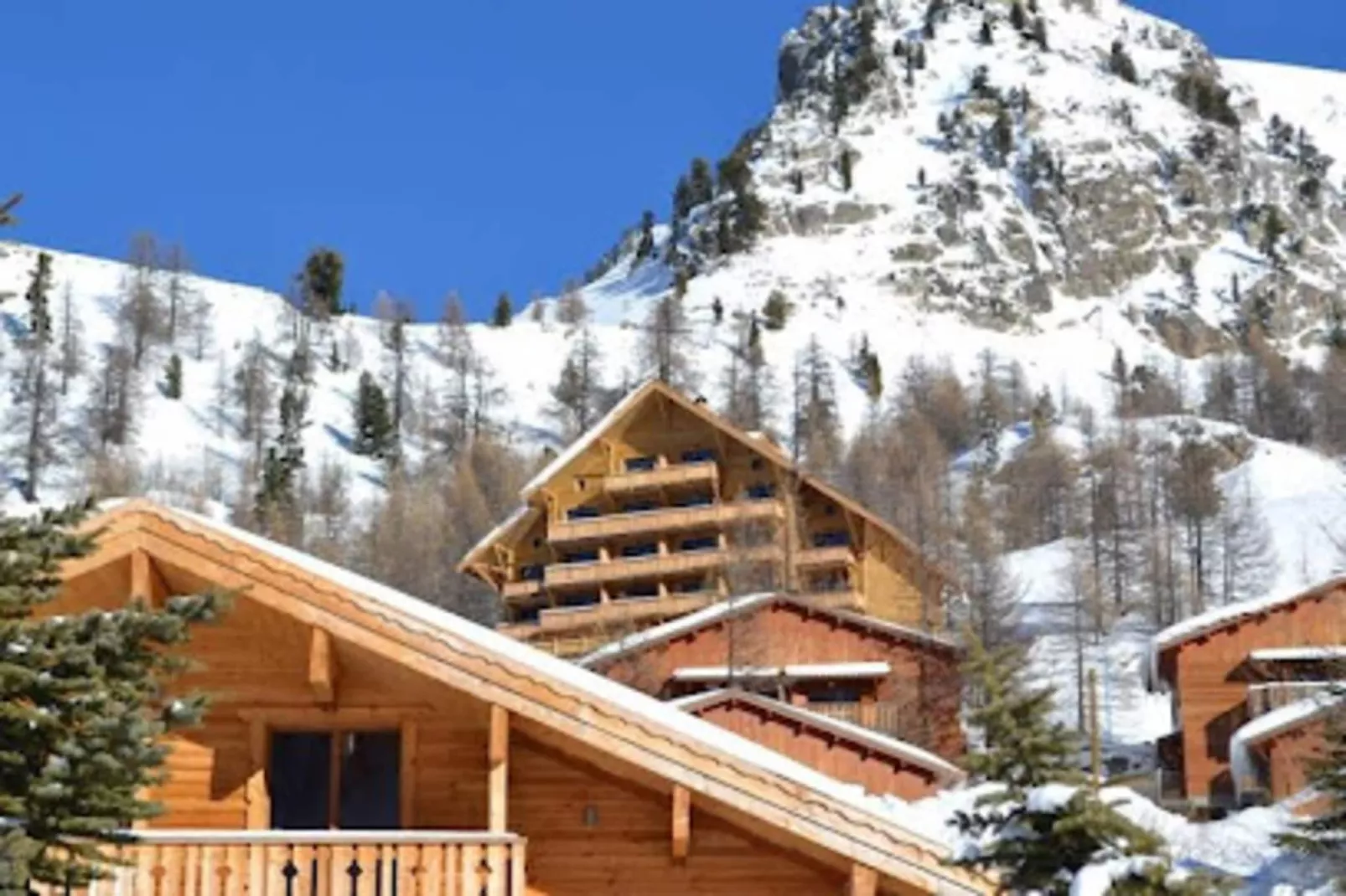 Résidence Primeveres 504-Außenbereich Sommer