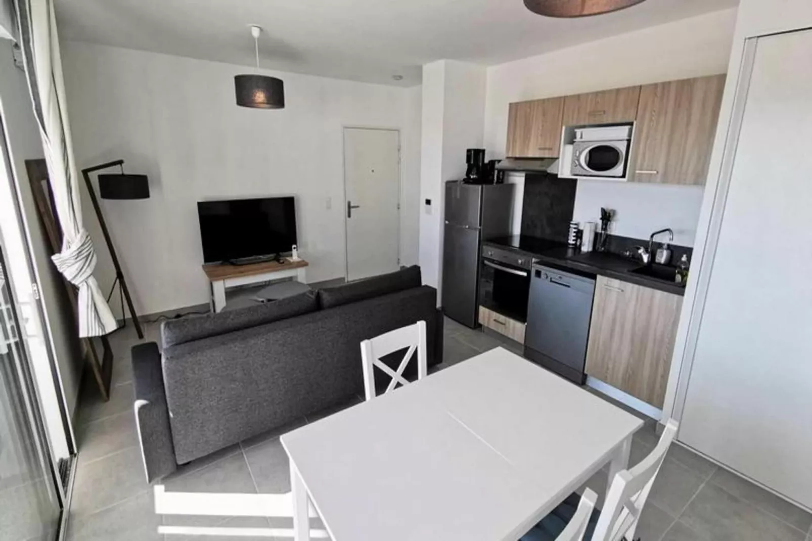 Résidence Les Voiles Blanches-Dining room