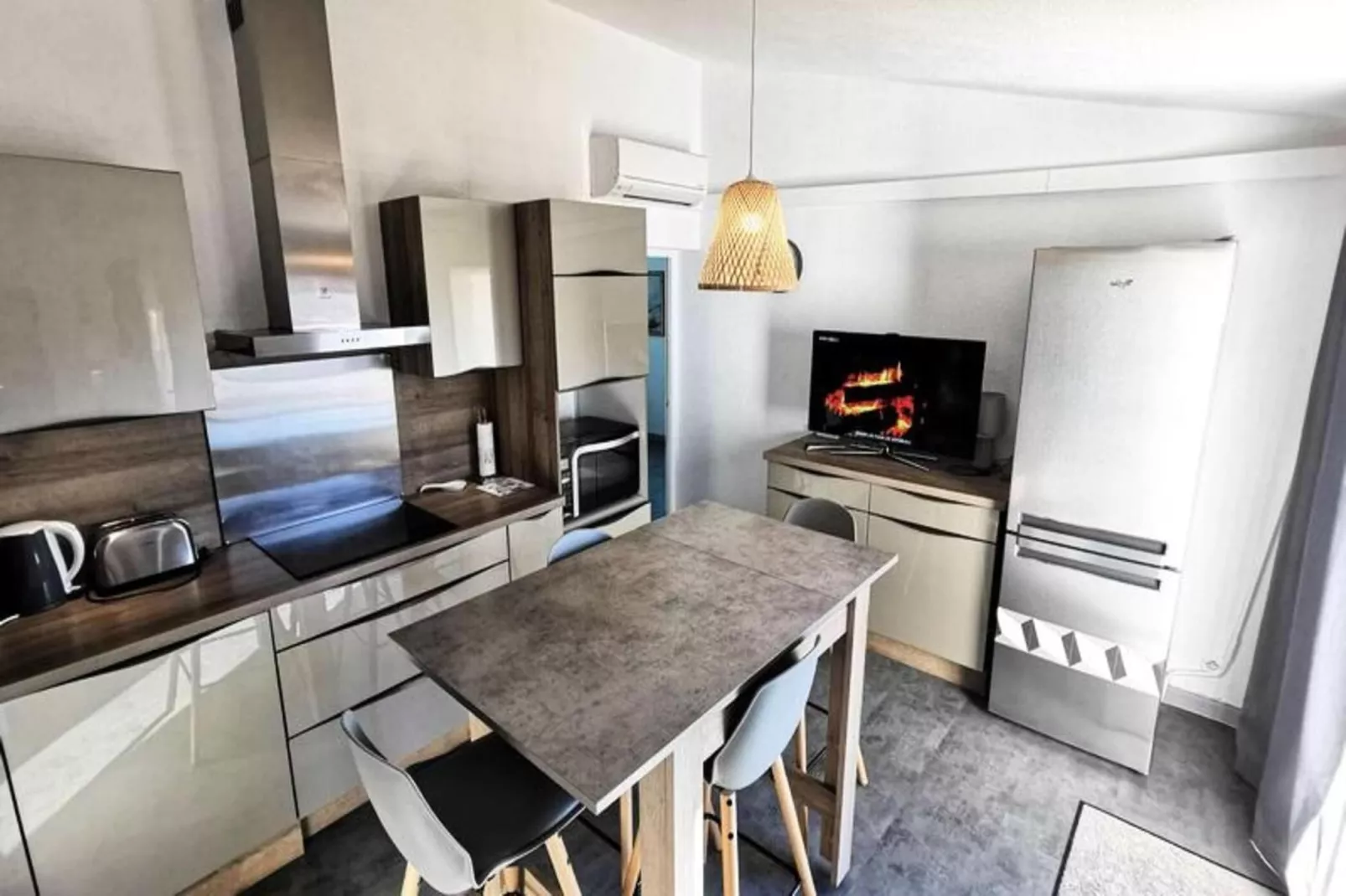 Résidence Les Zodiaques-Dining room