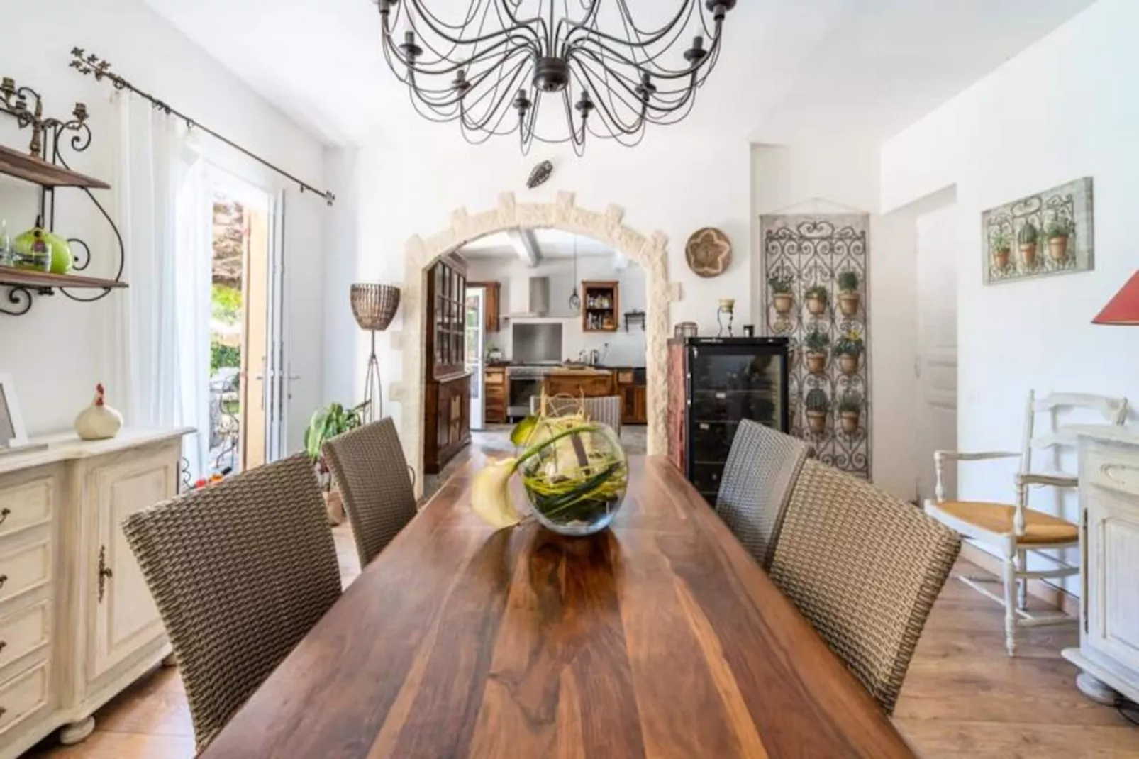 La Ch&ecirc;neraie. Proche Alpilles Et Luberon, Piscine Chauff&eacute;e-Image-tags.