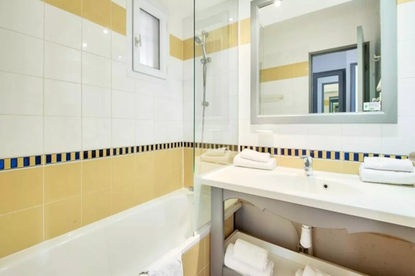 Résidence Hôtel du Golf de Pont Royal - maeva Home-Image-tags.