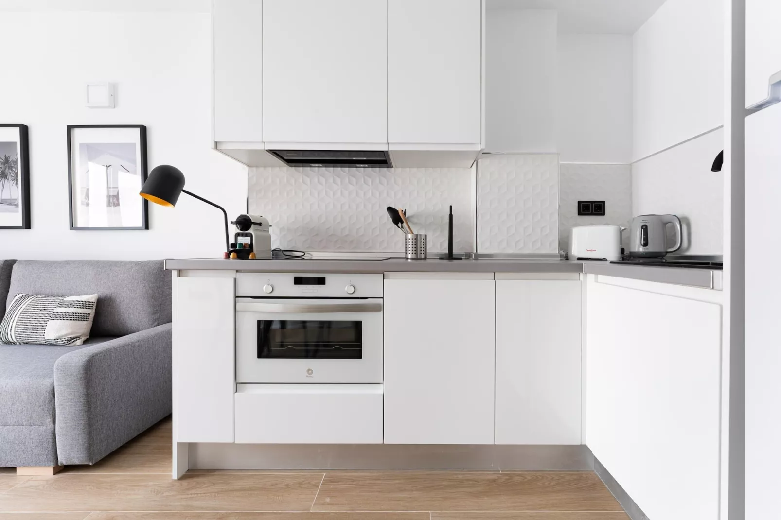 CT 326 - Faro's Fuengirola Prime Location - Boutique Apartment-Kitchen