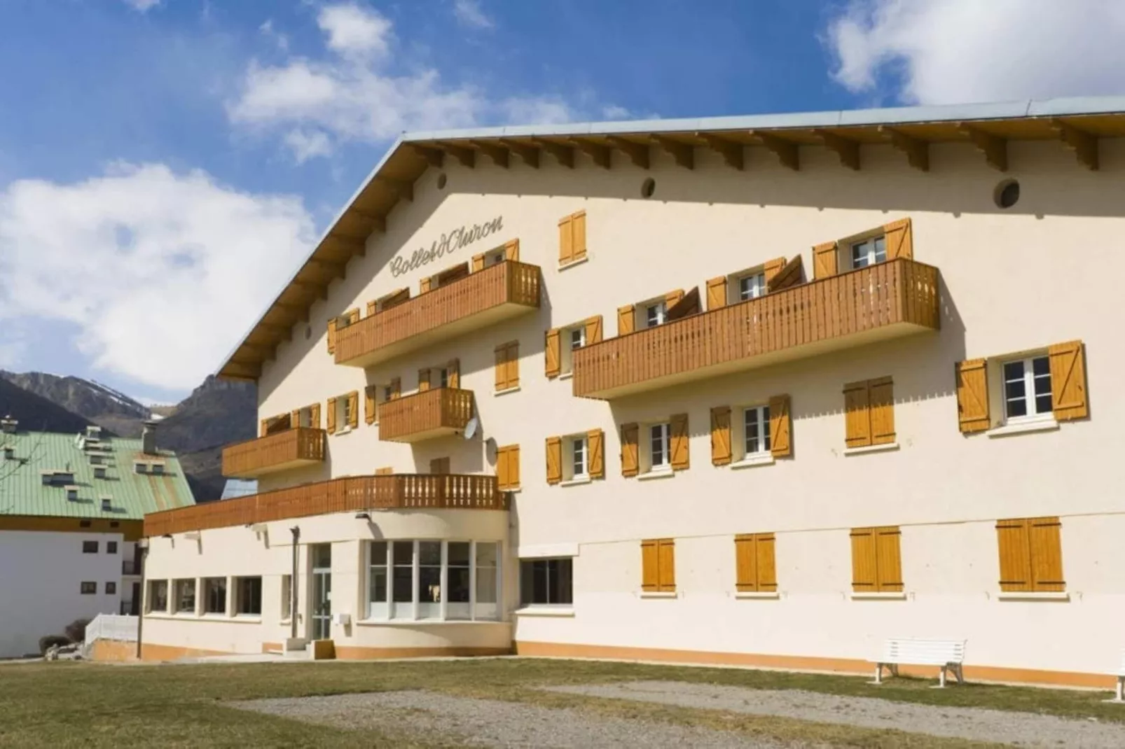 Résidence Prestige Odalys Le Mont d'Auron-Areas within 5km in summer