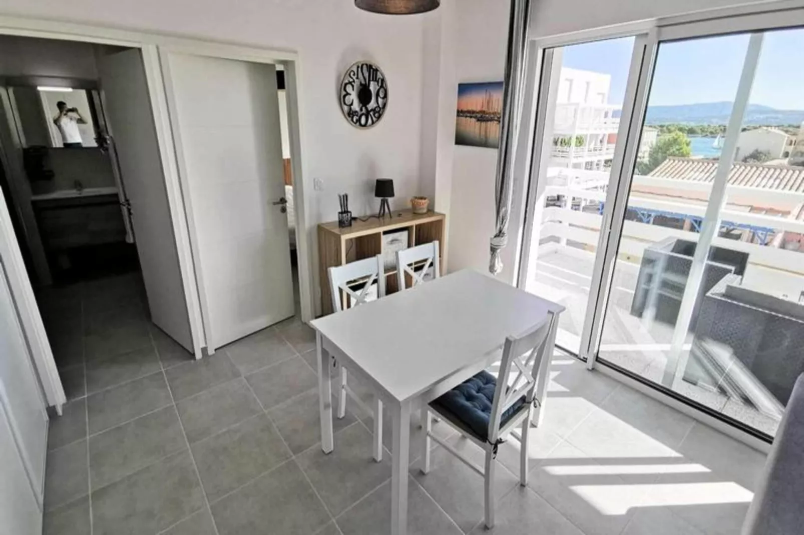 Résidence Les Voiles Blanches-Dining room