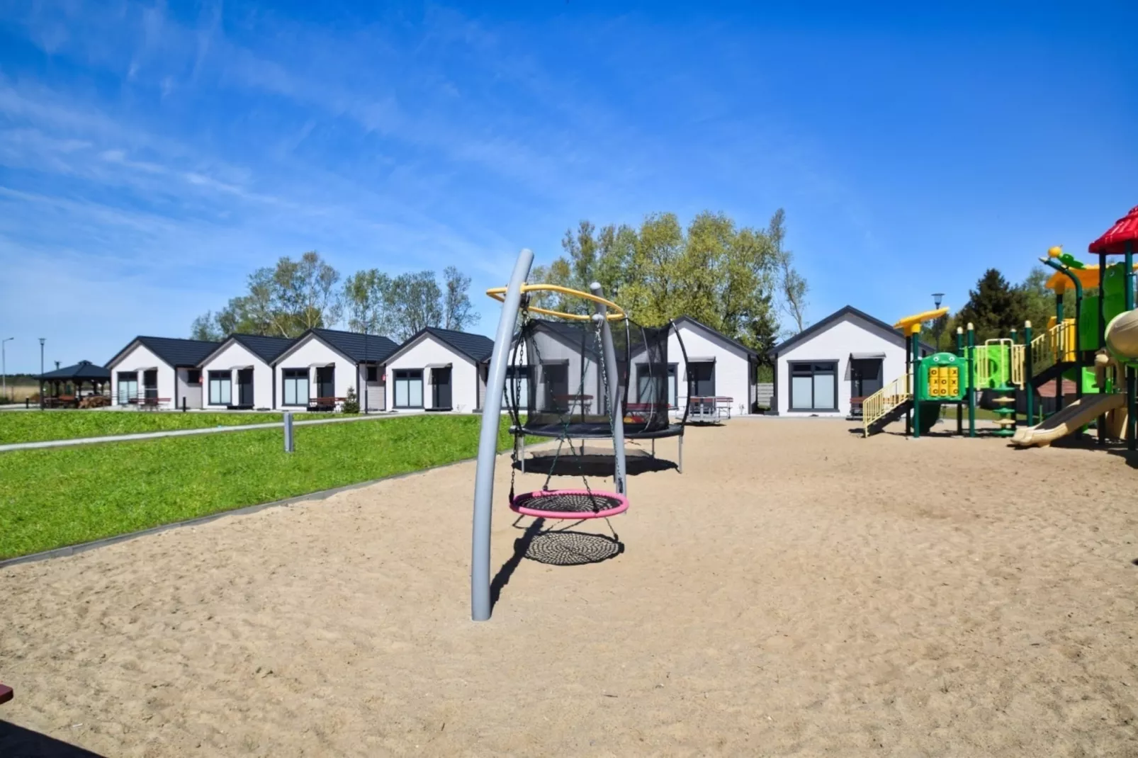 Domki wakacyjne dla 4 osób Łazy-Jardins en été