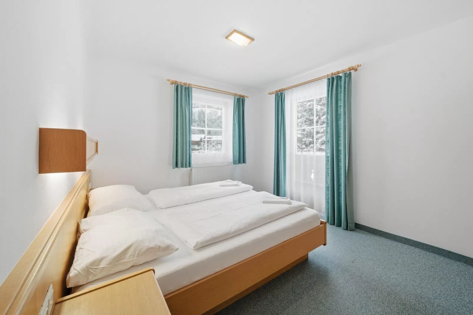 Apartment "Sonnberg & Schattberg"-Bedroom