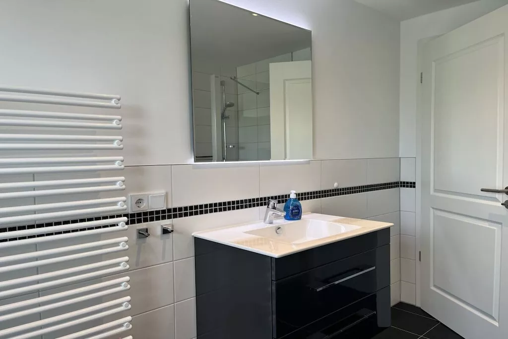 453458-Nicht zugeordnet