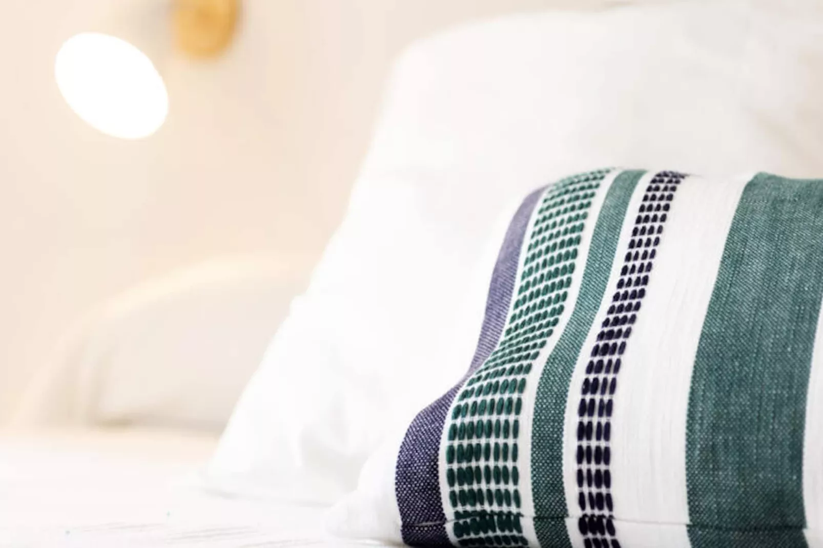 Maison à Son Bou-Image-tags.