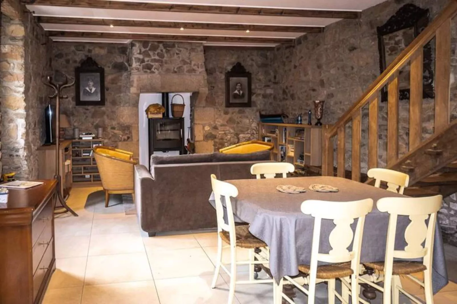 Maison à Plougrescant-Image-tags.