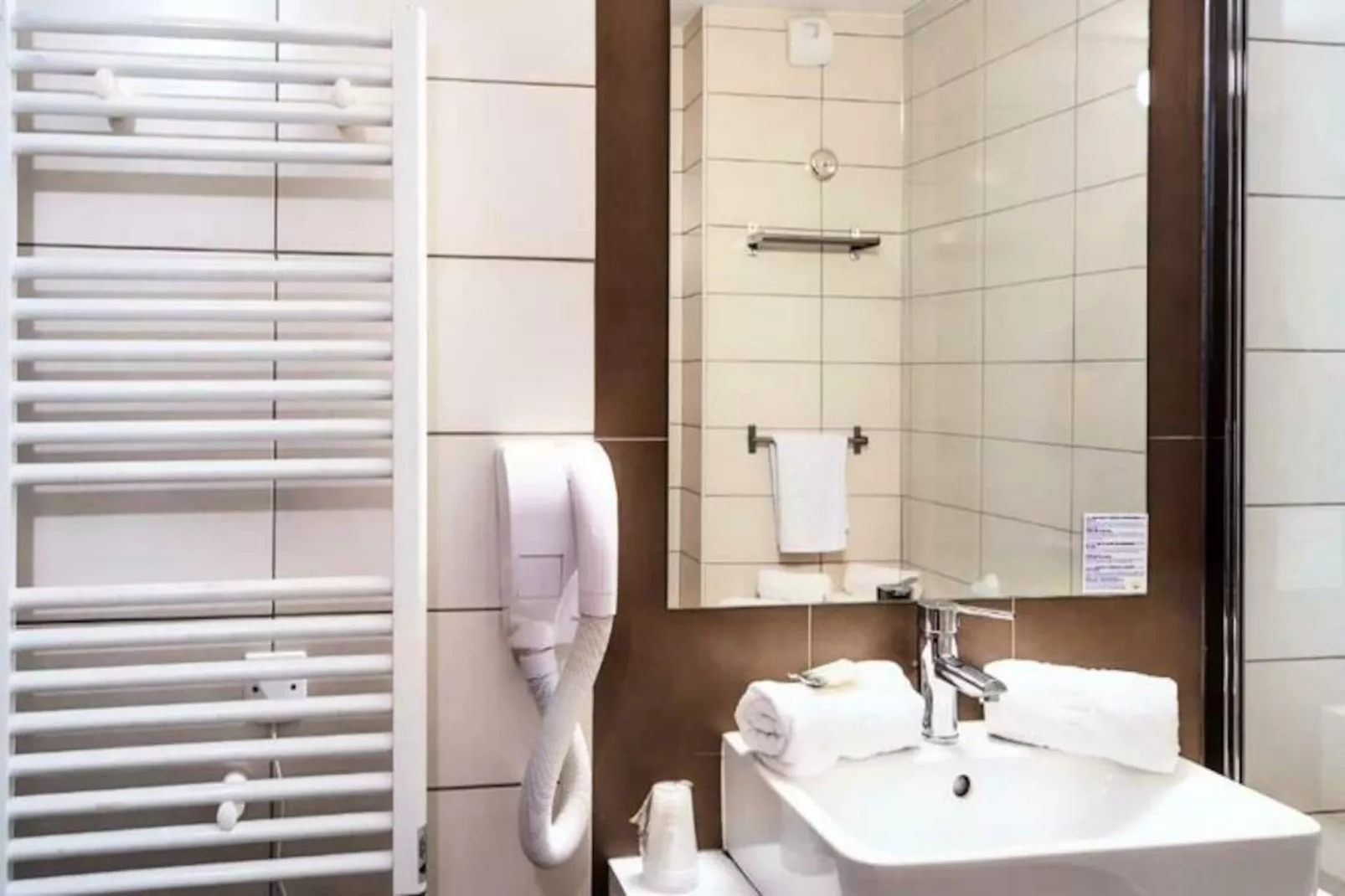 SOWELL RÉSIDENCES New Chastillon****-Image-tags.