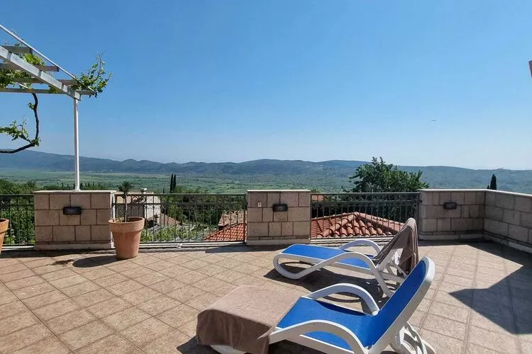 Villa Vino Veccios-Pool