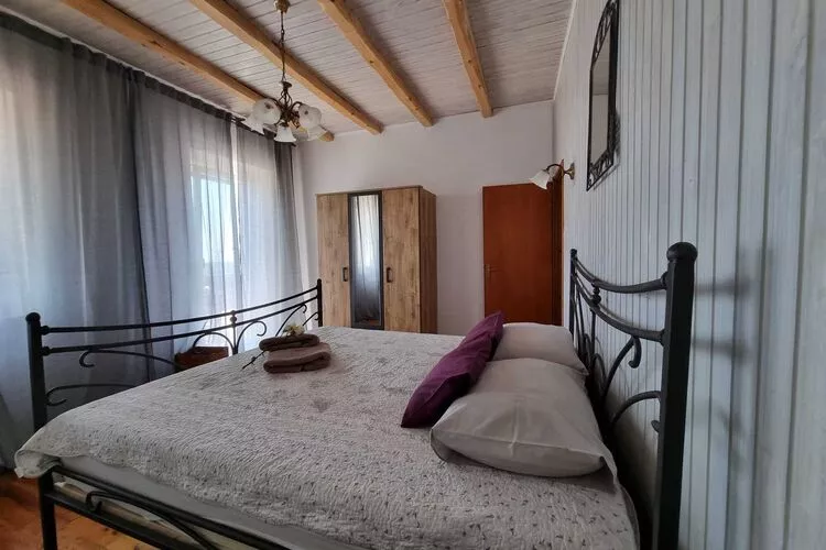 Villa Vino Veccios-Bedroom