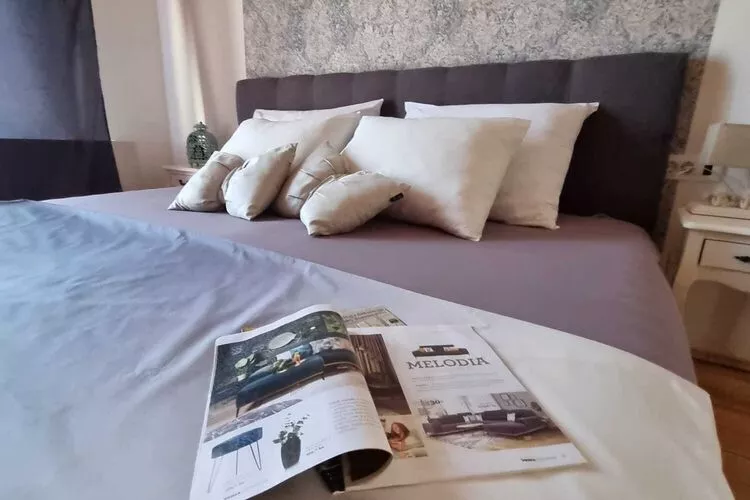 Villa Vino Veccios-Bedroom
