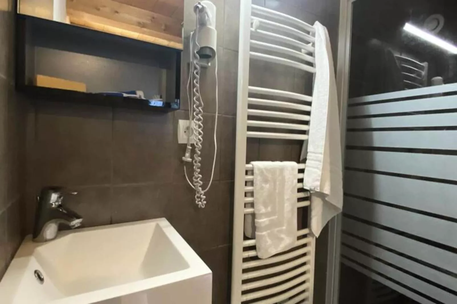 Résidence Melezet 2 - Salle de bain