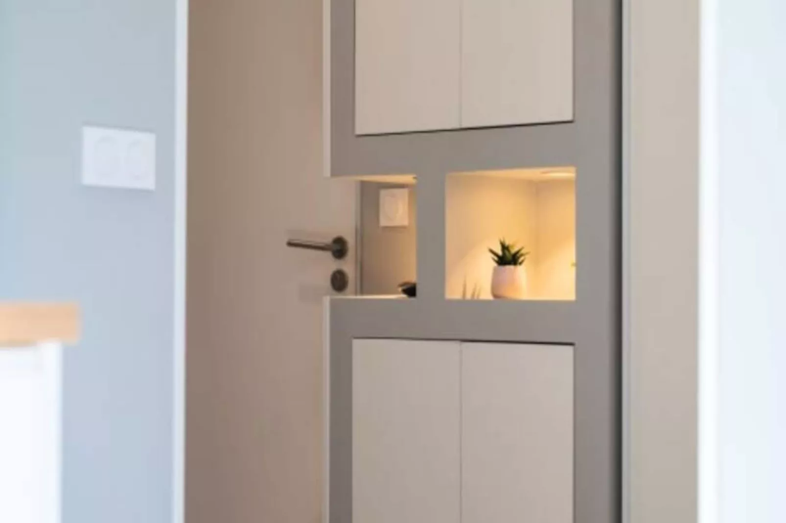 Appartement Moderne - Promenade Des Anglais à Nice-Image-tags.