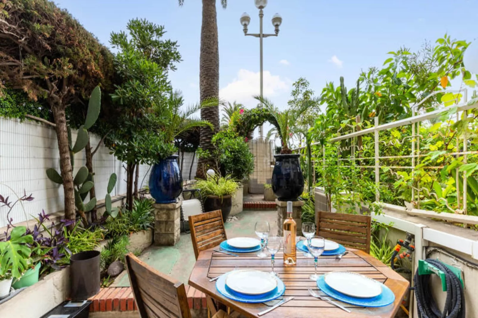 Appartements à Nice-Terrasse/Balkon