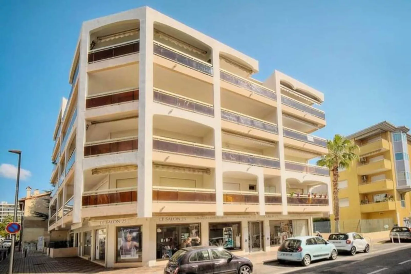 Résidence Le Verdi-Exterior in summer