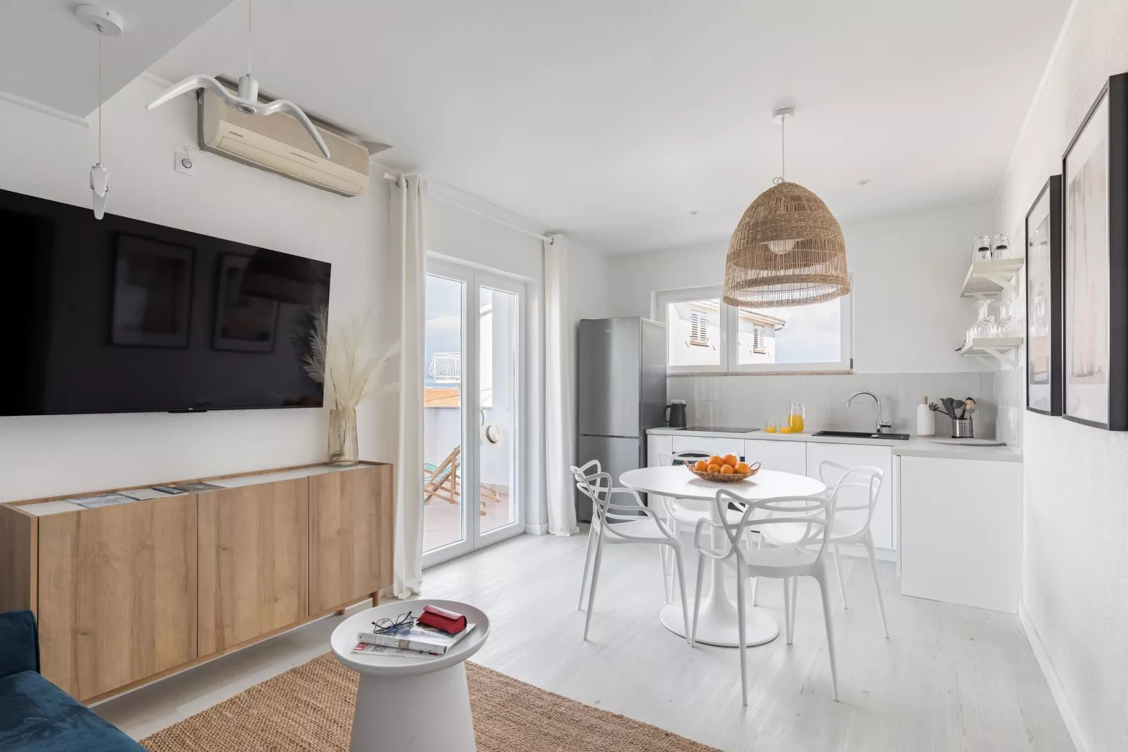 Marina sea view apartment A-Kitchen