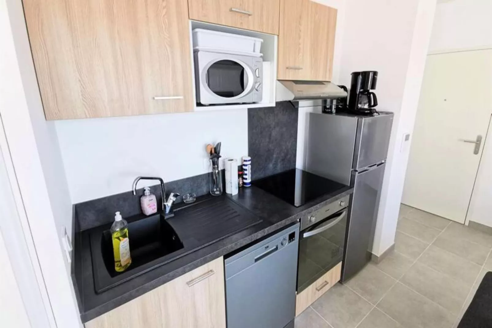 Résidence Les Voiles Blanches-Kitchen