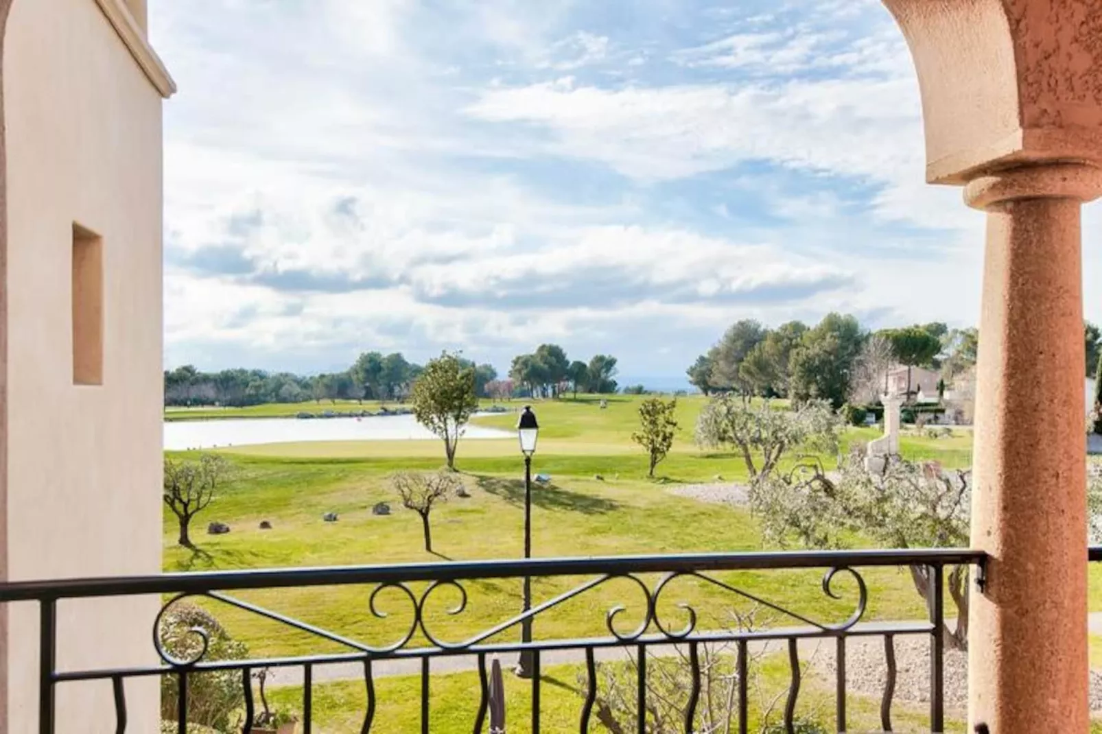 Résidence Hôtel du Golf de Pont Royal - maeva Home-Image-tags.