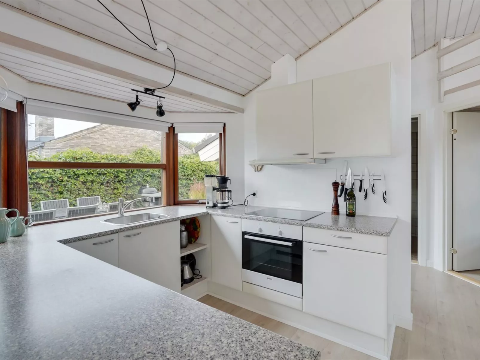 "Cathalina" - 75m from the sea-Inside