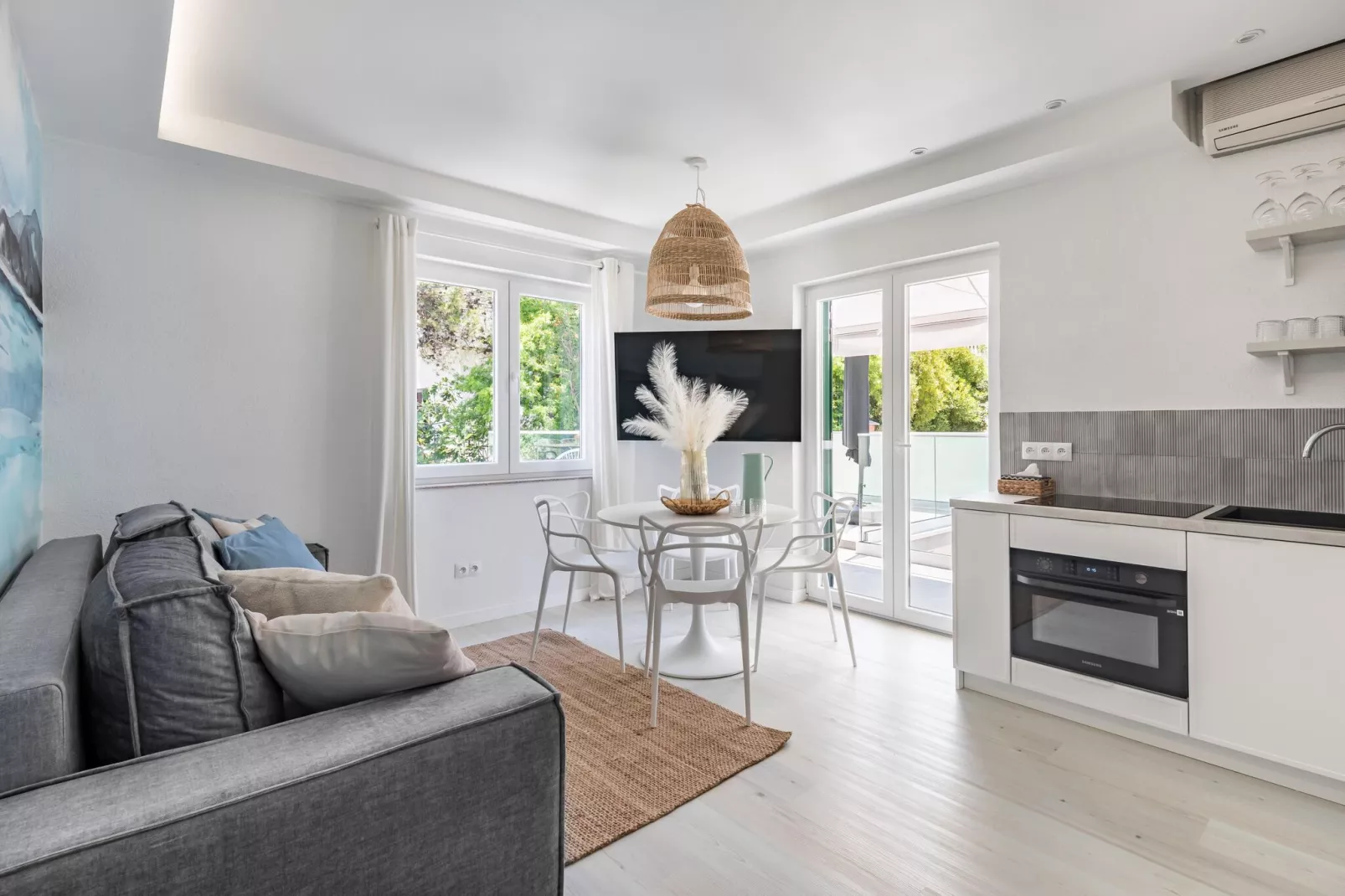 Marina terrace apartment  B-Salon