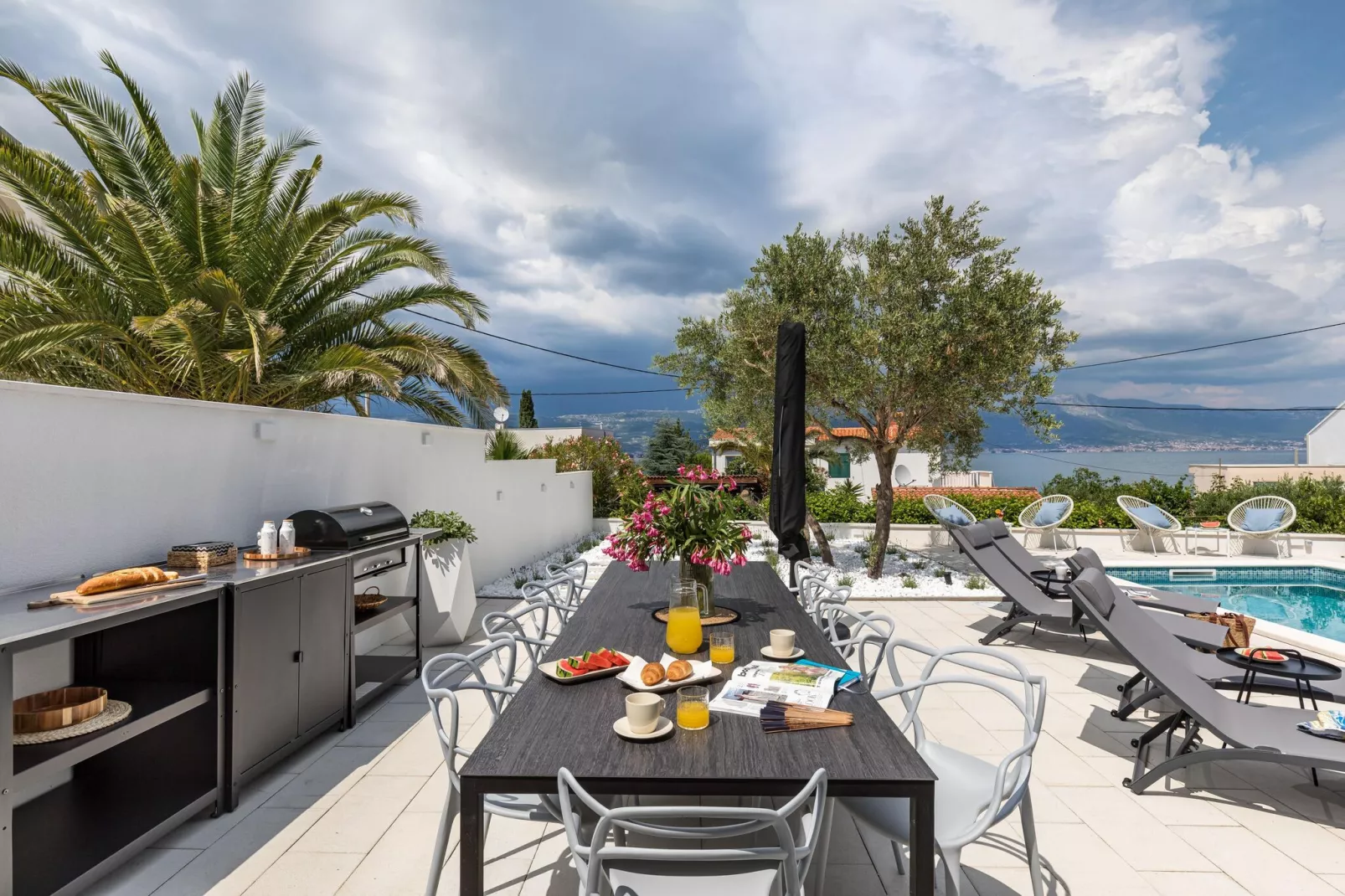 Marina Jacuzzi  Apartment  C-Facilities