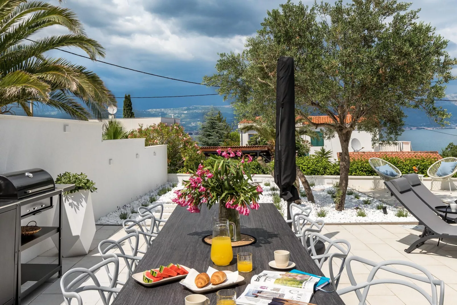 Marina Jacuzzi  Apartment  C-Atmosphere