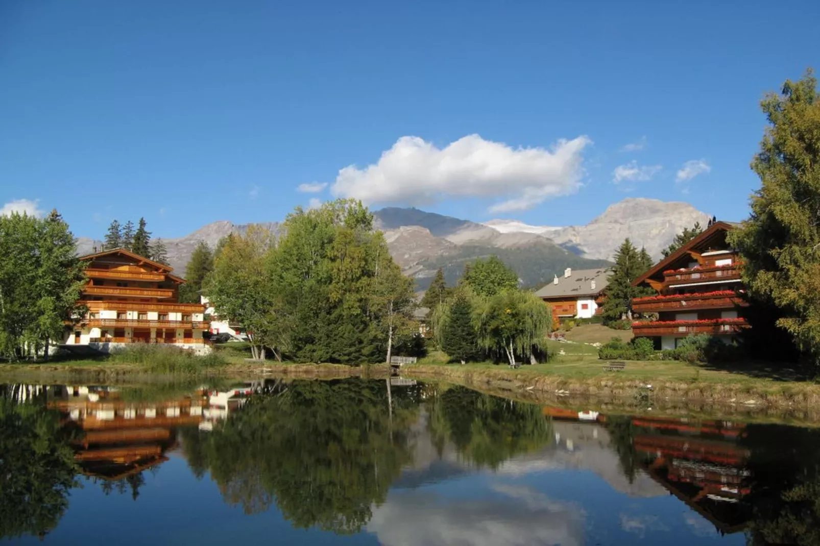Résidence Le Clos De L'yret-Zones été à 1 km