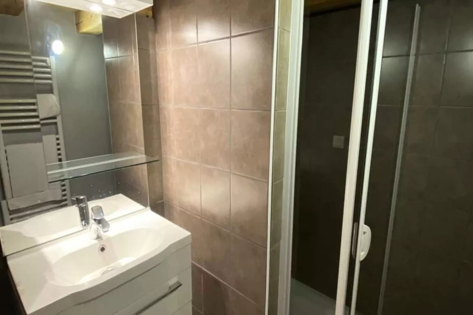 Résidence Melezet 2 - Salle de bain