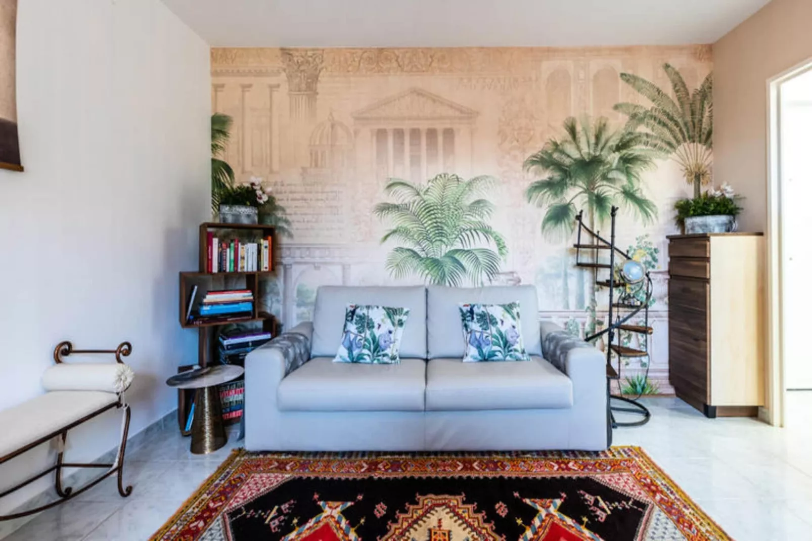 Appartements à Nice-Exterior in summer