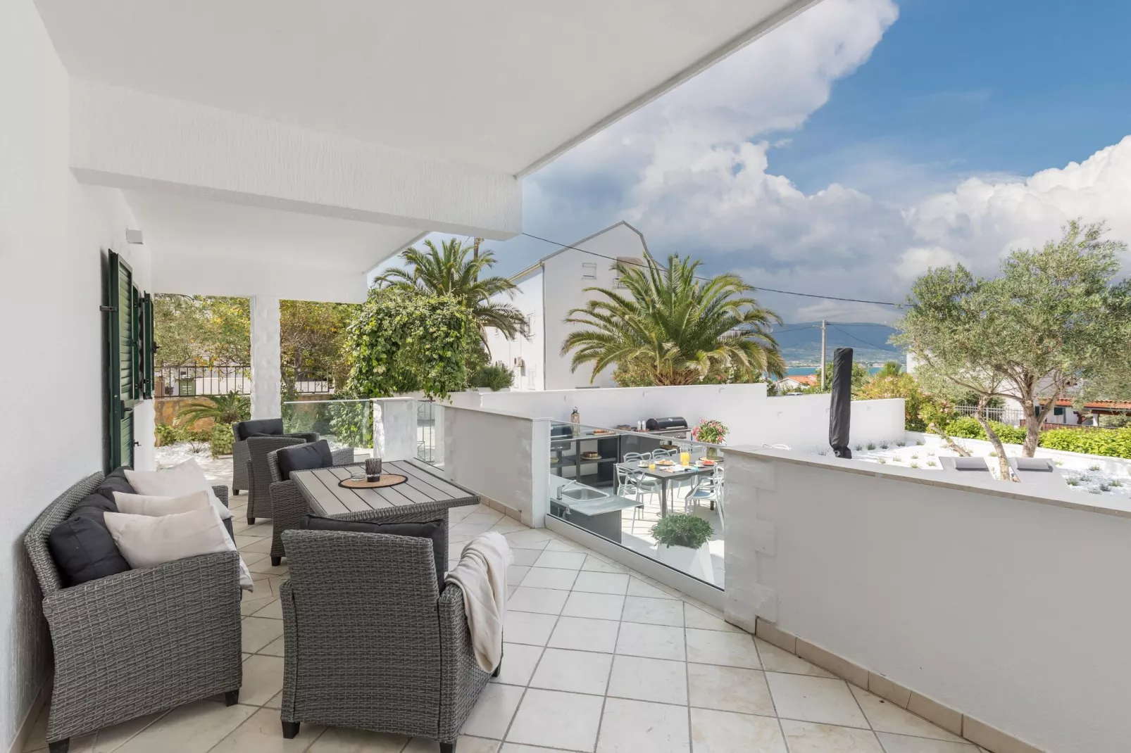 Marina Jacuzzi  Apartment  C-Terrace balcony