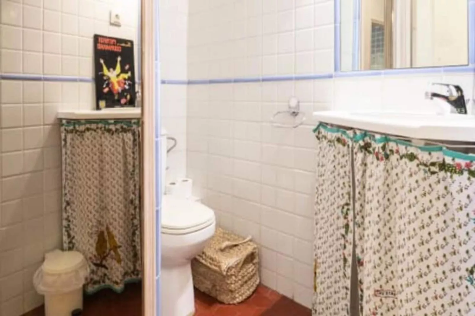 Résidence Bnb Renting Grand Studio Au C&oelig;ur De Cannes, Quartier De La Vieille Ville !-Exterior in summer