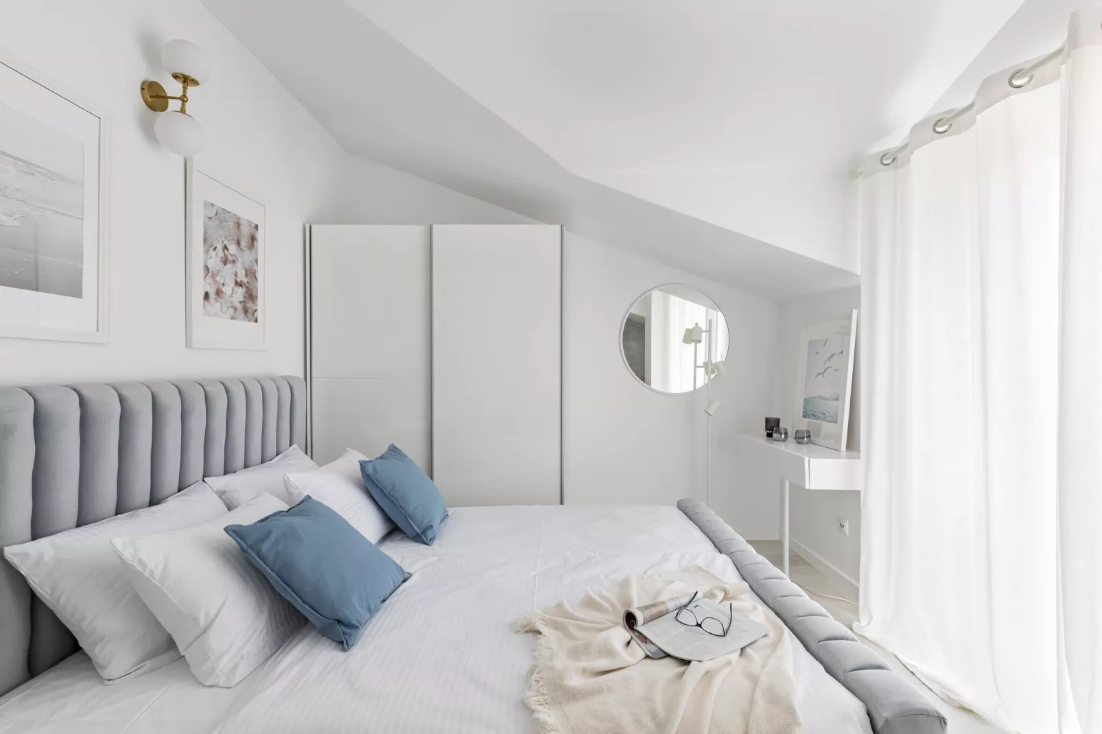 Marina Top Floor apartment E-Bedroom