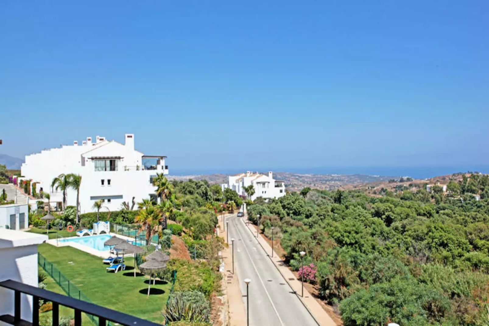 Appartements à Ojen-Image-tags.