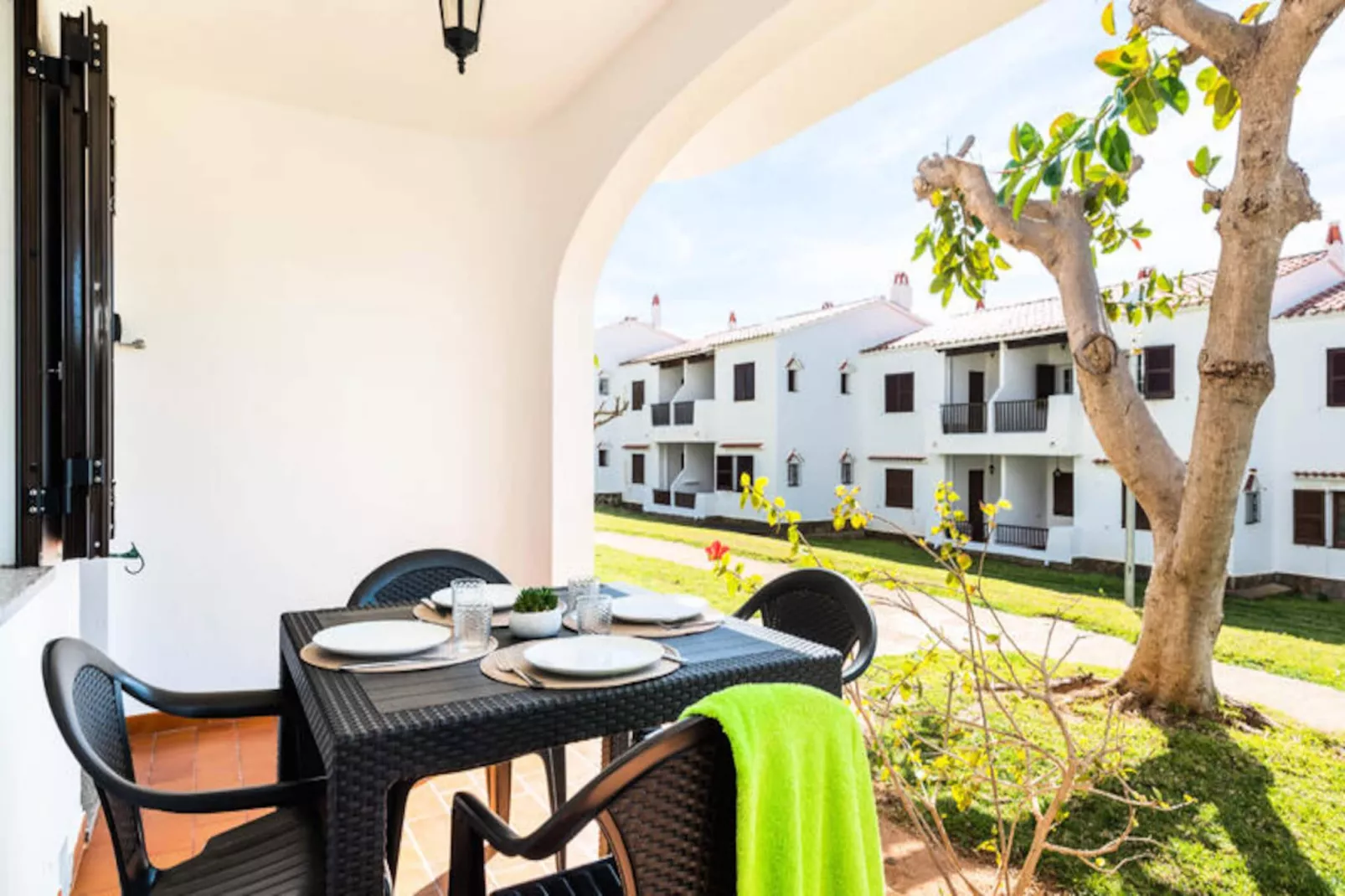 Appartements à Son Bou-Image-tags.