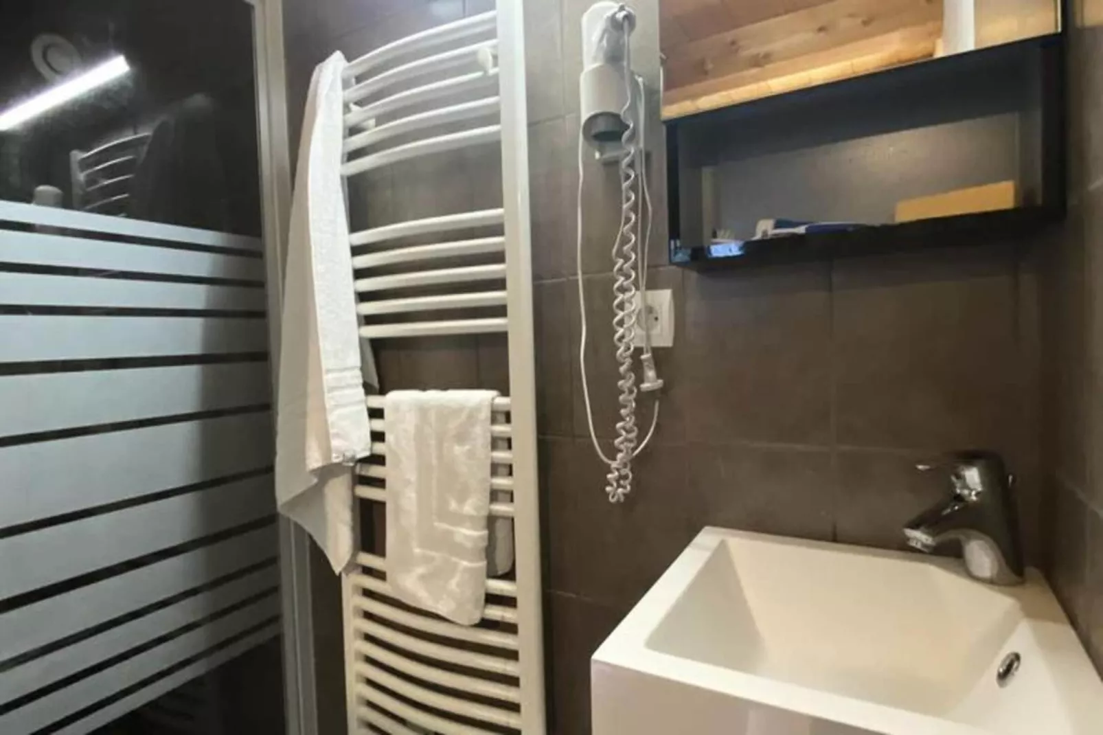 Résidence Melezet 2 - Salle de bain