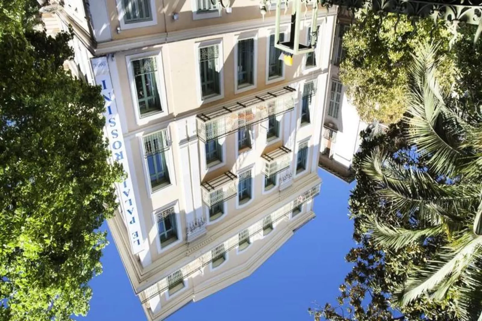 Appart'hôtel Odalys Palais Rossini-Exterior in summer